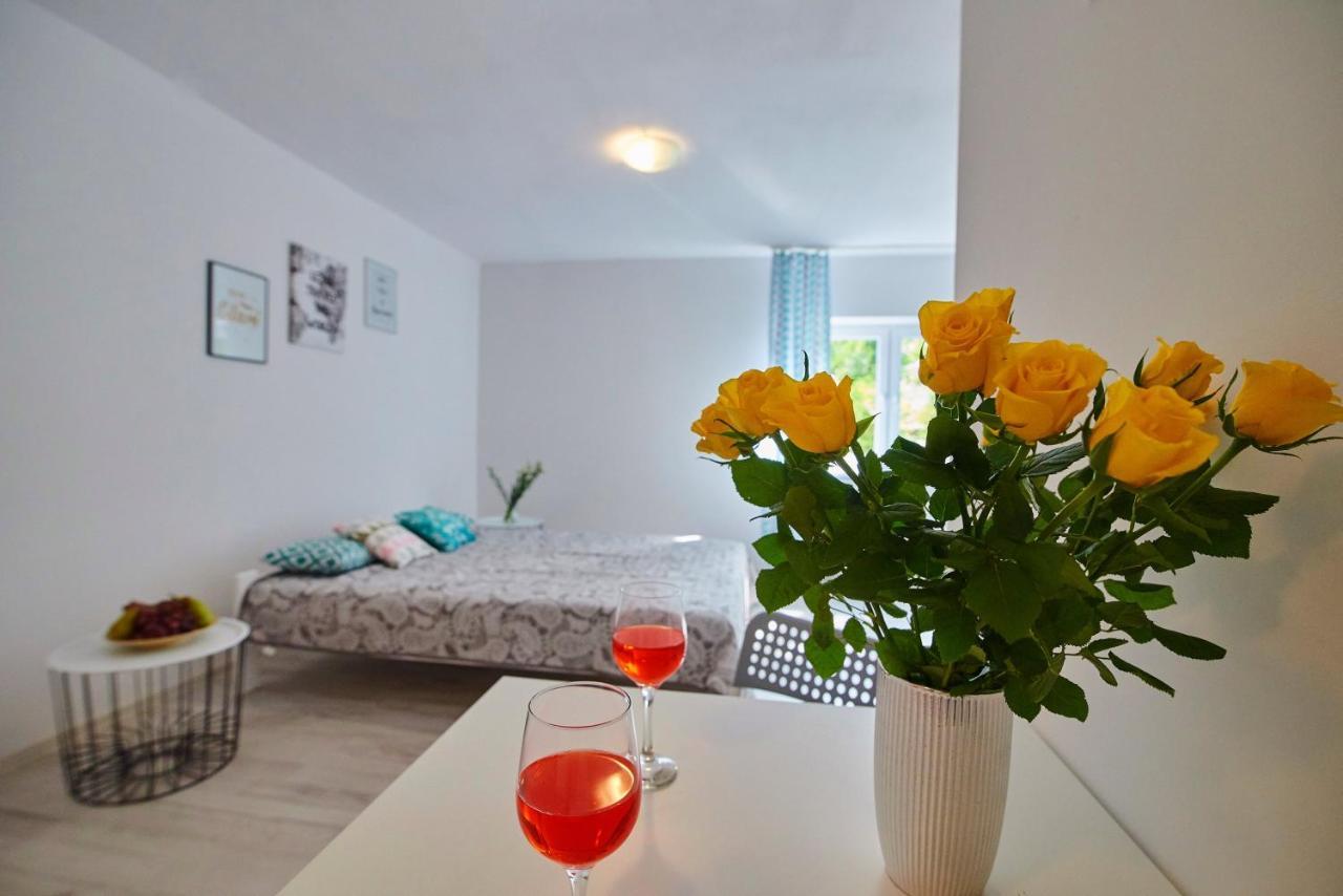 Regem Apartments Plonska Варшава Екстер'єр фото