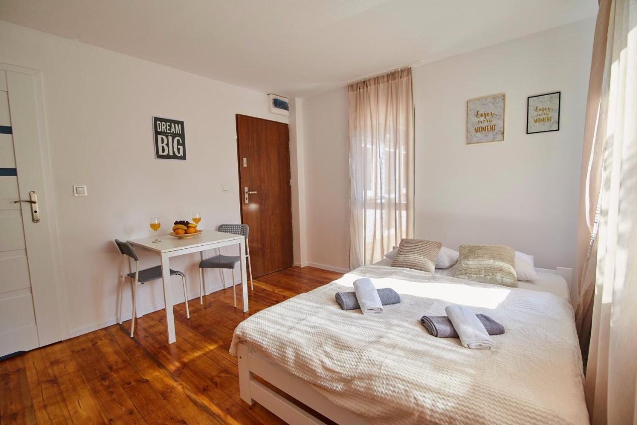 Regem Apartments Plonska Варшава Екстер'єр фото