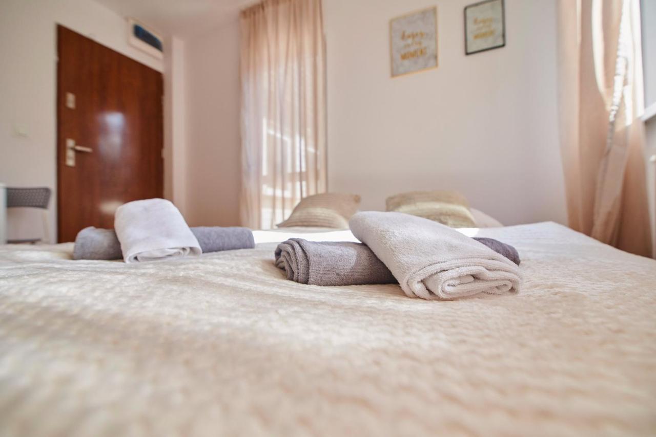 Regem Apartments Plonska Варшава Екстер'єр фото