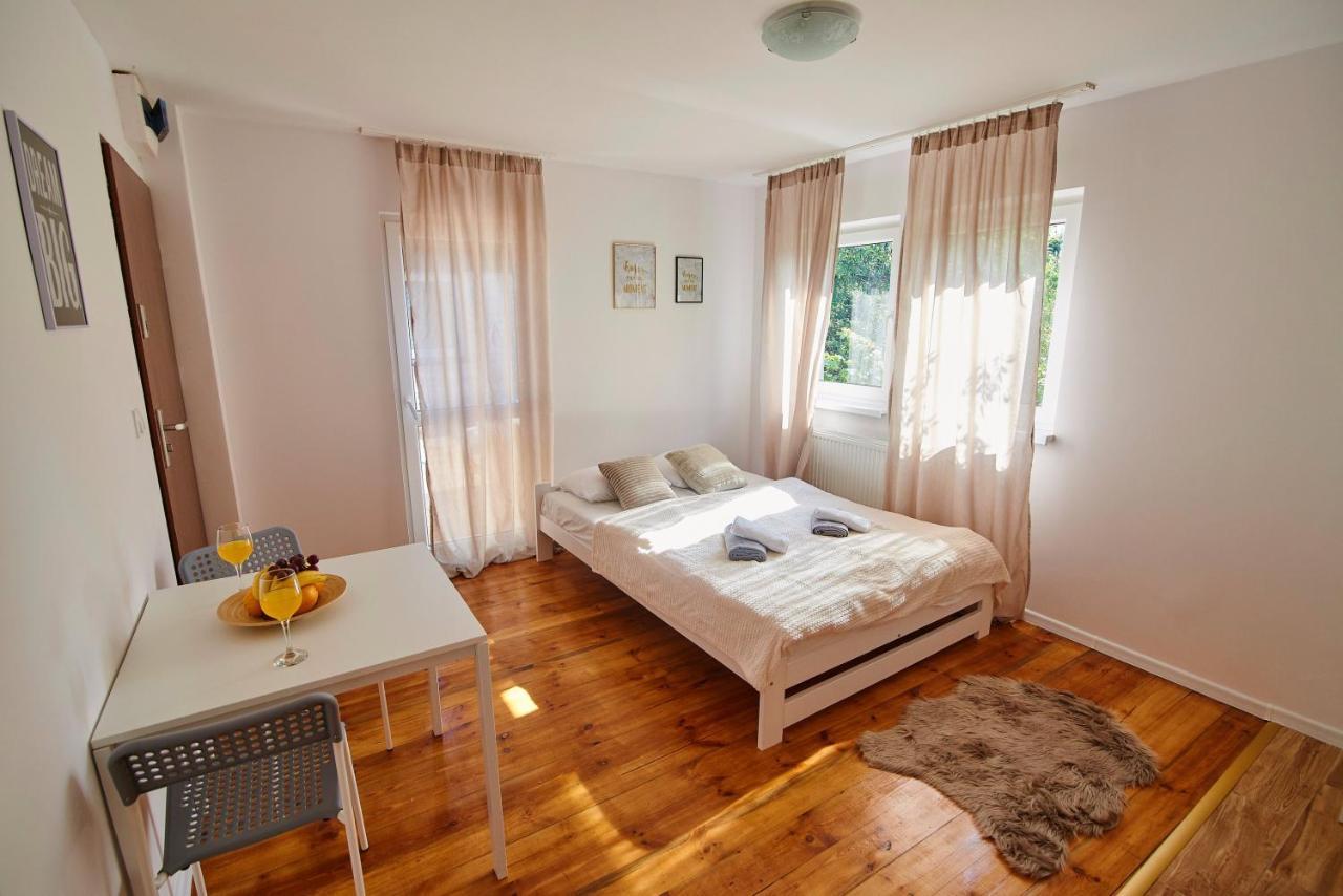 Regem Apartments Plonska Варшава Екстер'єр фото